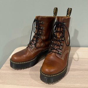 Dr martens Leona boots Butterscotch